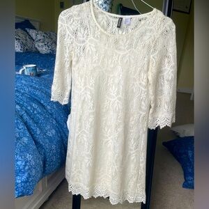White Lace Shift Dress Long Sleeve